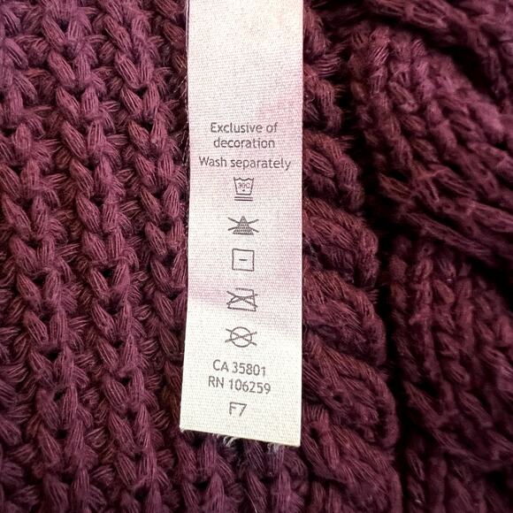 Lululemon Bring the Cozy Burgundy Turtleneck Cable Knit Size 8 Medium - Picture 6 of 7